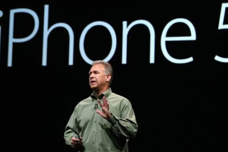 
	Phil Schiller, vice-presidente s&ecirc;nior de marketing de produto da Apple, apresenta o iPhone 5
 (Justin Sullivan/Getty Images)