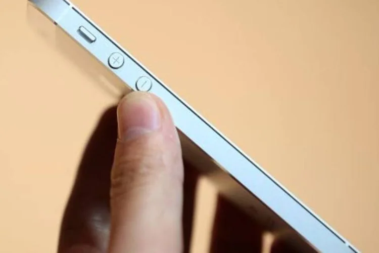 
	iPhone: a vers&atilde;o do aplicativo para o Android ser&aacute; lan&ccedil;ada at&eacute; o final do ano, de acordo com Sol Lipman, vice-presidente da divis&atilde;o Mobile First da AOL
 (Justin Sullivan/Getty Images)