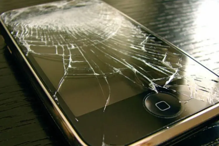 iPhone: ideia principal é garantir que a tela não caia virada para o chão (Flickr/Magic_quote)