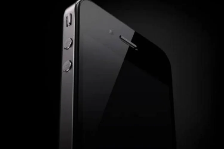 O iPhone e o iPad registram, secretamente, todos os lugares aonde o usuário vai com o aparelho, mesmo com o GPS desligado (Divulgação/Apple)