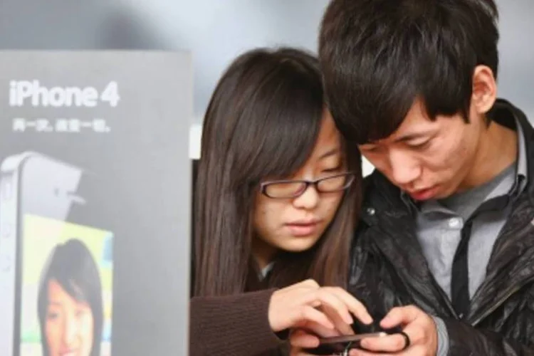 iPhone 4 foi lançado no sábado (25) na China (.)