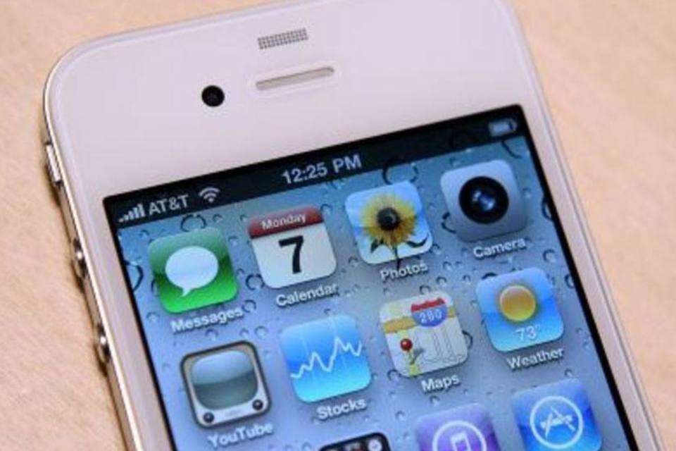 iPhone 4 tem 600 mil pedidos no 1º dia de pré-venda