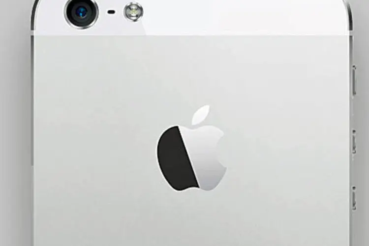 
	iPhone 5: c&acirc;mera de 8 MP pode apresentar efeito que causa mancha roxa em fotos
 (Apple)