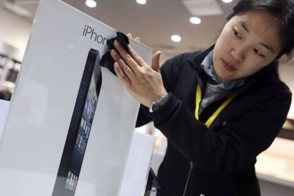 Apple bate recorde na China com 2 mi iPhones 5 em 3 dias