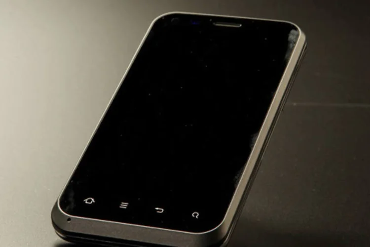 
	Celular iPhone da Gradiente: HAG Participa&ccedil;&otilde;es &eacute; uma holding de acionistas da Gradiente
 (Divulgação)