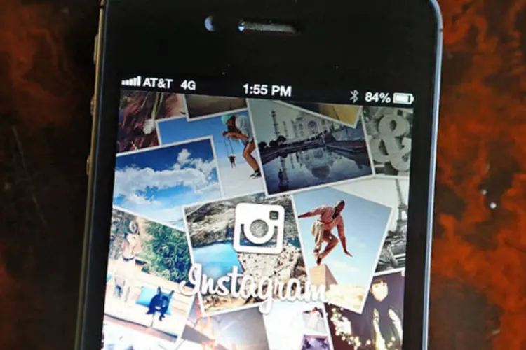 
	Instagram em iPhone: aplicativo de fotografia pode ganhar nova fun&ccedil;&atilde;o que permite a captura e compartilhamento de v&iacute;deos de curta dura&ccedil;&atilde;o
 (Justin Sullivan/Getty Images)