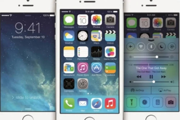 
	iPhones: no ano passado, a Apple obteve mais de US$ 1 bilh&atilde;o ap&oacute;s convencer um juri de que a Samsung copiou v&aacute;rias caracter&iacute;sticas do iPhone
 (Reprodução)