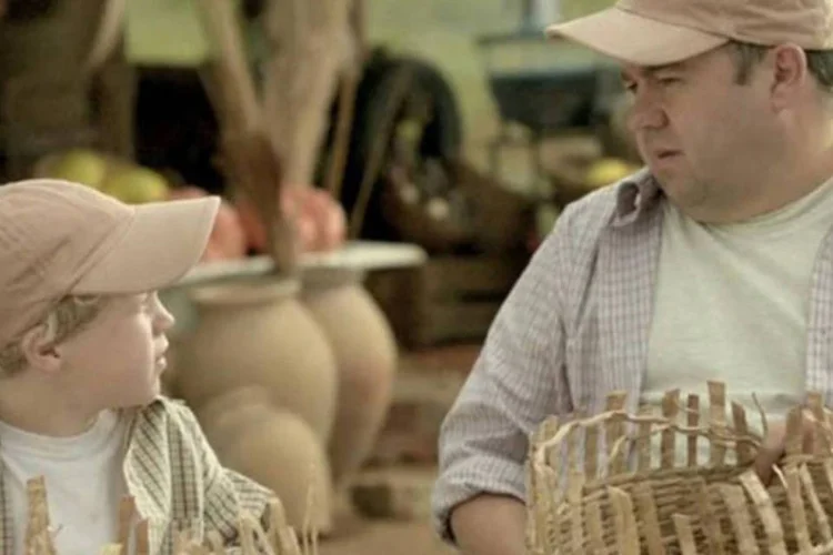 Comercial Ipiranga: a Talent criou cinco filmes que mostram, em situações inusitadas, divertidas e surpreendentes, a variedade de serviços e produtos que o consumidor encontra nos postos (Reprodução)