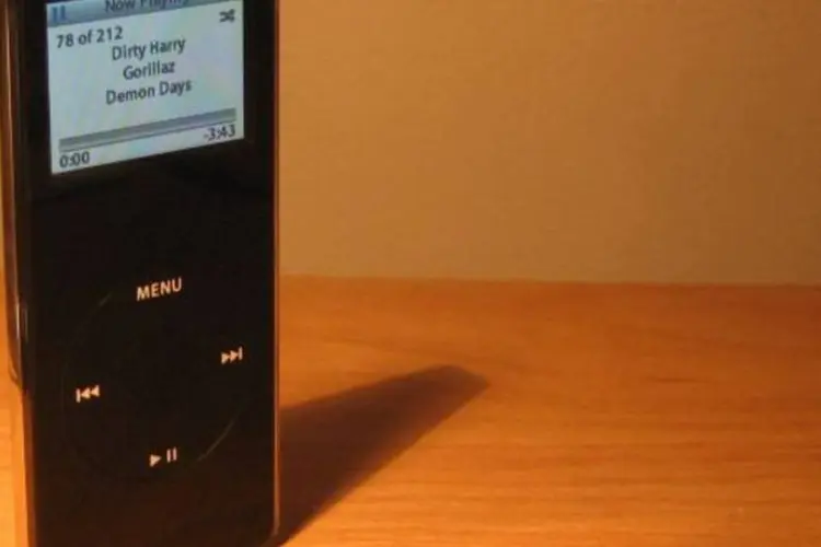 Os iPods Nano foram comercializados entre setembro de 2005 e dezembro de 2006 (Koolgiy/Wikimedia Commons)
