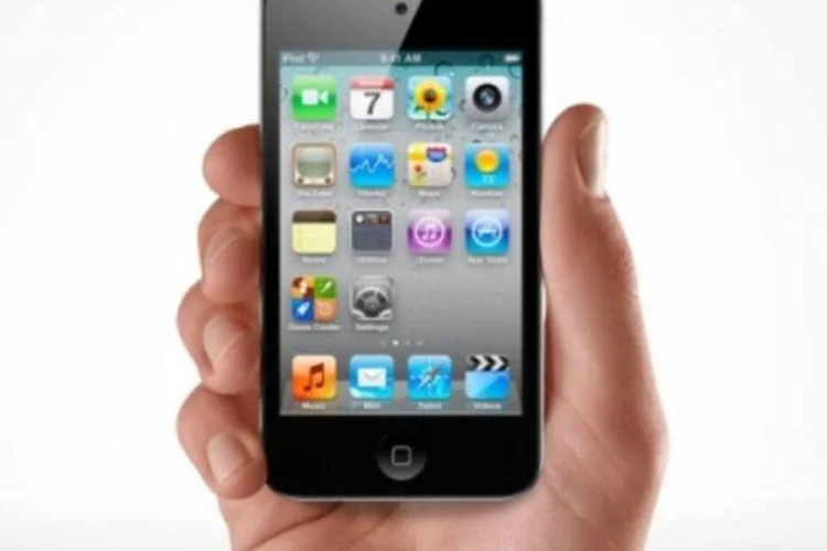 Nova geração do iPod Touch, com a versão 4.1 do iOS (.)