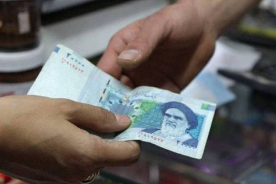 Moeda iraniana sofre forte desvalorização de 80% em um ano