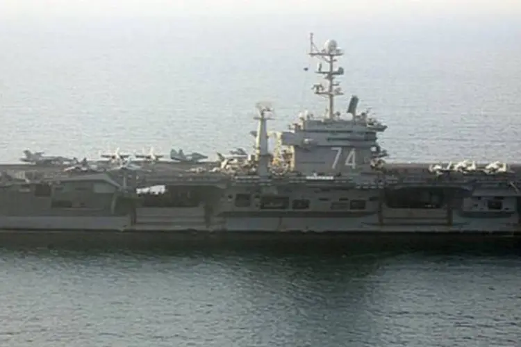 O porta-aviões citado era o USS John C. Stennis, um dos maiores navios da Marinha dos Estados Unidos (AFP)