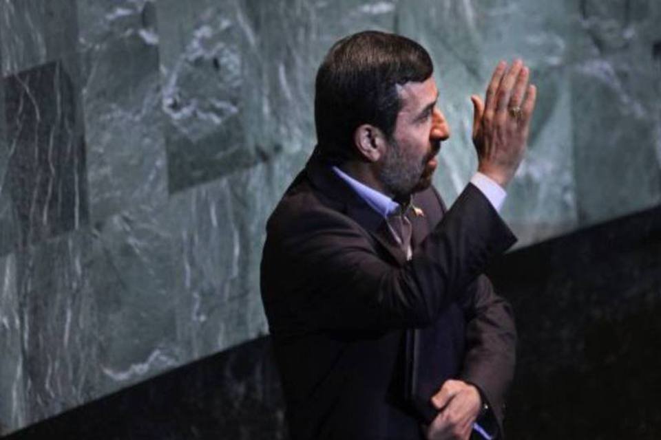 Ahmadinejad sofre revés nas eleições legislativas e perde apoio no Parlamento