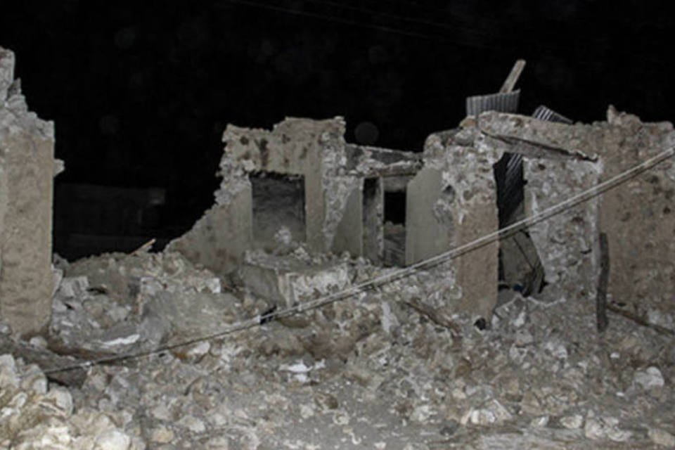 Número de mortos após terremoto no sul do Irã chega a 37