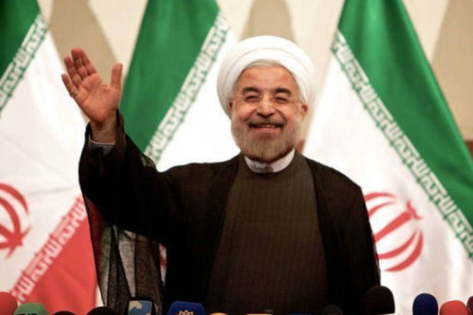 Rouhani toma posse como novo presidente do Irã