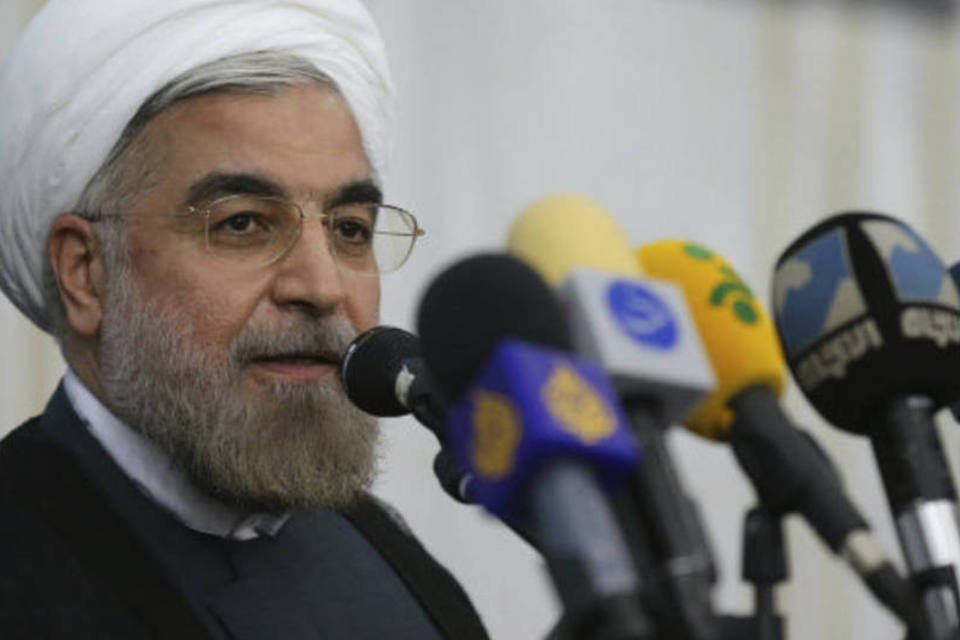 Irã veta EUA e Israel em evento de posse do novo presidente