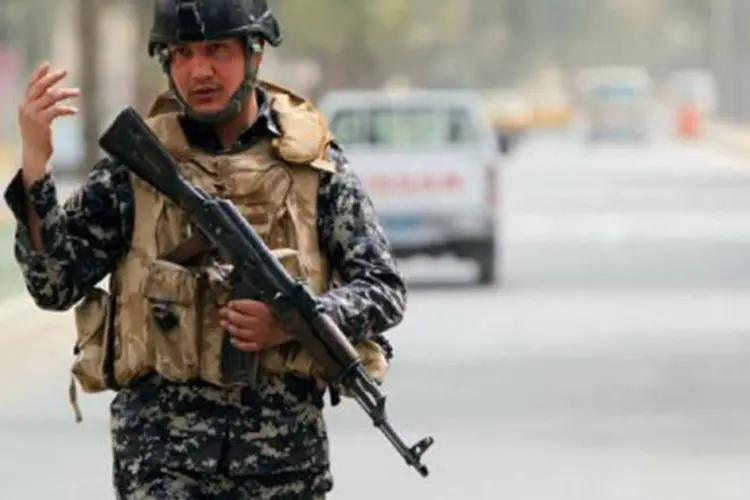
	Soldado no Iraque: o&nbsp;&quot;Kommersant&quot;&nbsp;informou que o Servi&ccedil;o Federal de Coopera&ccedil;&atilde;o Militar da R&uacute;ssia e o Rosoboronexport
 (Ahmad al-Rubaye/AFP)