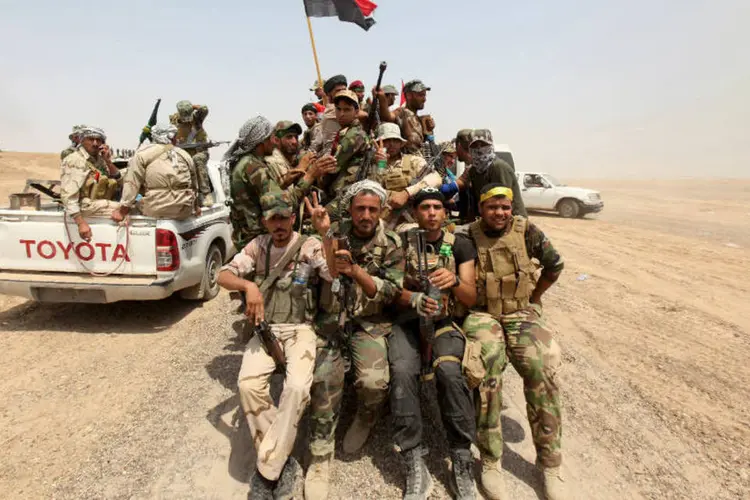 
	Iraque: soldados turcos treinam desde mar&ccedil;o volunt&aacute;rios iraquianos na regi&atilde;o para retomar Mossul do EI
 (Reuters)