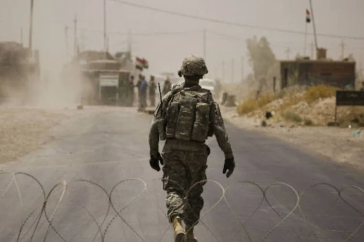 
	Soldado americano no Iraque: &nbsp;autoridades dos EUA est&atilde;o cada vez mais preocupadas com o Iraque nas &uacute;ltimas semanas, quando a Al Qaeda vem demonstrado uma presen&ccedil;a cada vez maior na prov&iacute;ncia de Anbar
 (Warrick Page/Getty Images)