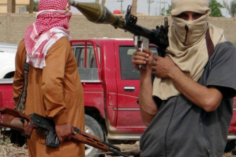 Membros da Al Qaeda morrem em confrontos no oeste do Iraque