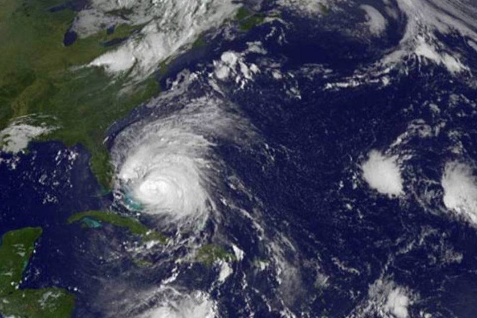 Google lança mapa que acompanha a trajetória de furacão