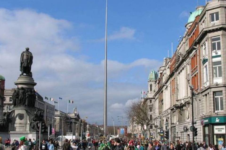 
	Centro de Dublin, capital da Irlanda: s&oacute; neste ano, 670 brasileiros chegaram a cidade por interm&eacute;dio da BFA&nbsp;
 (Wikimedia Commons/EXAME.com)