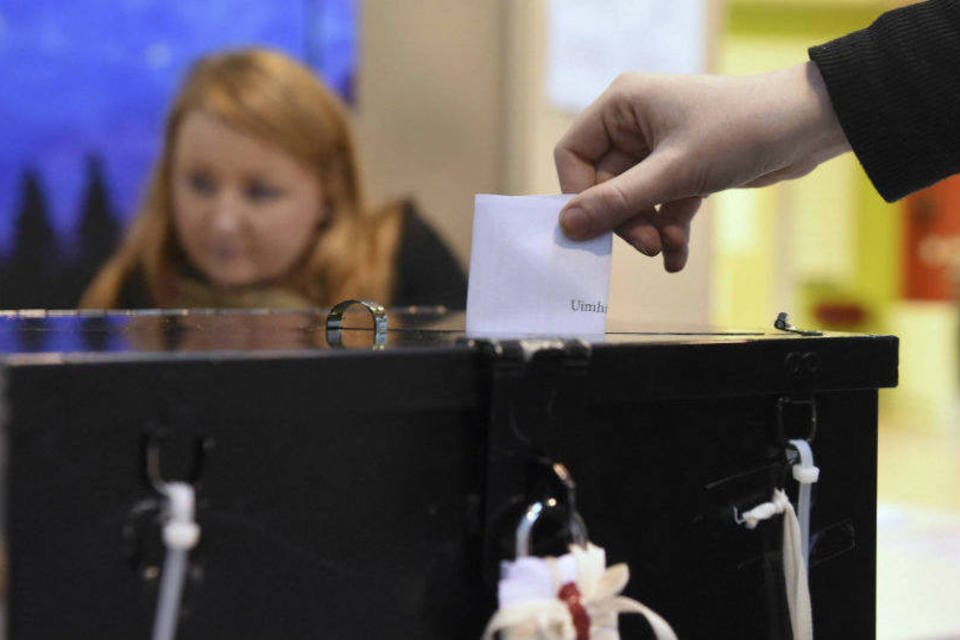 Irlandeses votam hoje com temor de um Parlamento dividido