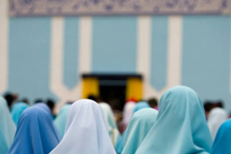 Islamismo: Textos propõem formas para matar homossexuais, como "apedrejar", "disparar" ou lançá-los "do telhado". (./Getty Images)
