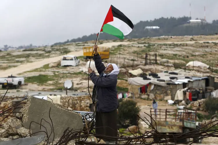 
	Palestina: trata-se de uma zona sob a responsabilidade direta do Ex&eacute;rcito israelense onde h&aacute; uma d&uacute;zia de pequenas popula&ccedil;&otilde;es palestinas
 (Mussa Qawasma / Reuters)