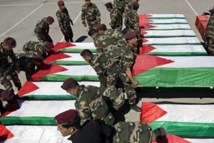 A restituição destes restos mortais é um gesto prometido pelo primeiro-ministro israelense Benjamin Netanyahu ao presidente da Autoridade Palestina, Mahmud Abbas (Ahmad Gharabli/AFP)