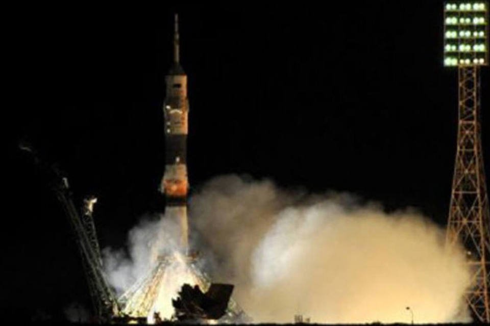 Cargueiro espacial Progress é lançado rumo à ISS