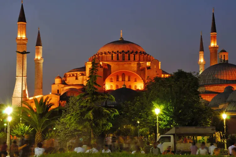 Istambul: Quando entrar na mesquita, mantenha-se em silêncio (ThinkStock)