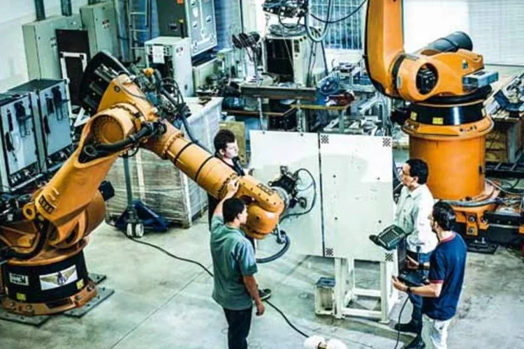 Laboratório de automação do ITA: um número maior de alunos terá acesso a estas instalações (André Lessa/EXAME.com)
