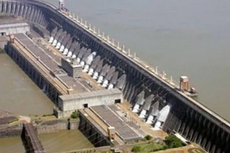 Pelo acordo, o valor da energia que o Brasil deve pagar ao Paraguai passa de US$ 120 milhões para US$ 360 milhões (ARQUIVO/DIVULGAÇÃO)