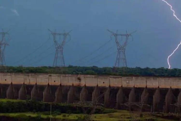 Em capacidade de energia, Belo Monte perde apenas para usina binacional de Itaipu (foto) e Três Gargantas, na China (Fernando Cavalcanti/Veja)