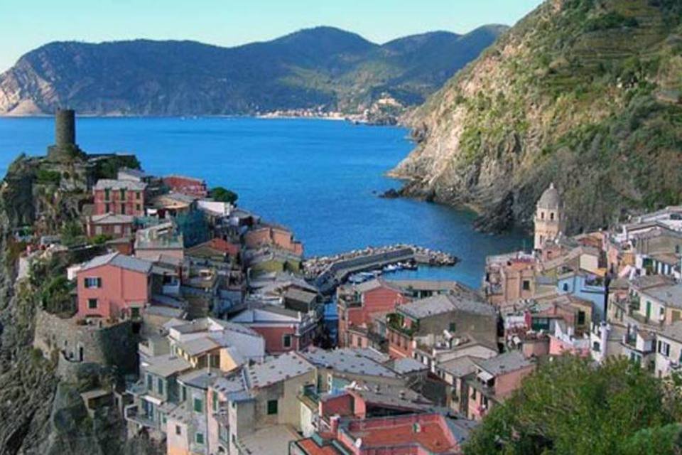 Italiano morre após atear fogo ao próprio corpo em protesto