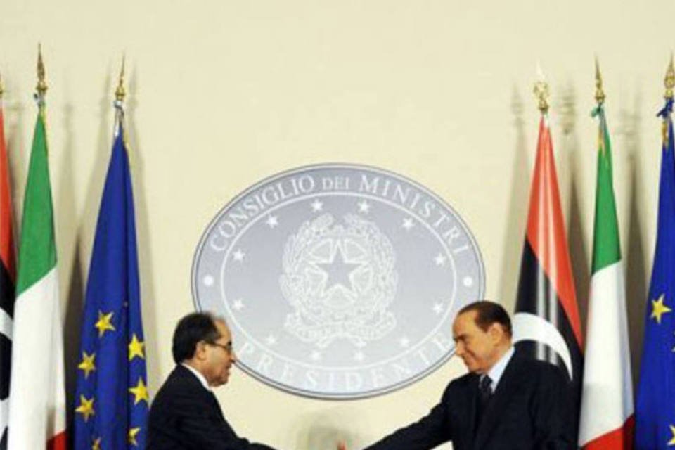 Itália concederá €350 milhões aos rebeldes líbios
