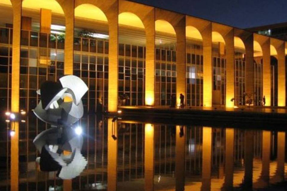 Niemeyer recebe título de Cidadão Ilustre do Mercosul