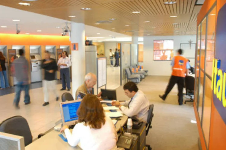 Fusão do Itaú com o Unibanco foi anunciada em novembro de 2008 (GERMANO LUDERS)