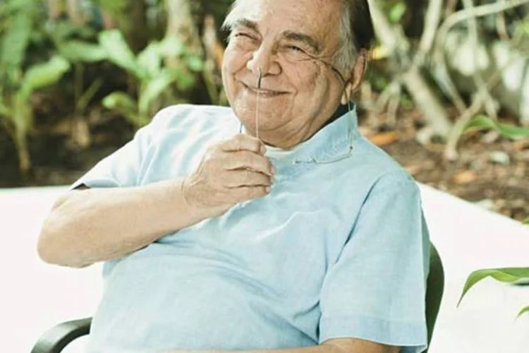 
	Ivo Pitanguy: Na v&eacute;spera da sua morte, participou do revezamento da tocha ol&iacute;mpica dos Jogos Ol&iacute;mpicos do Rio, em cadeira de rodas
 (MARCELO CORREA)