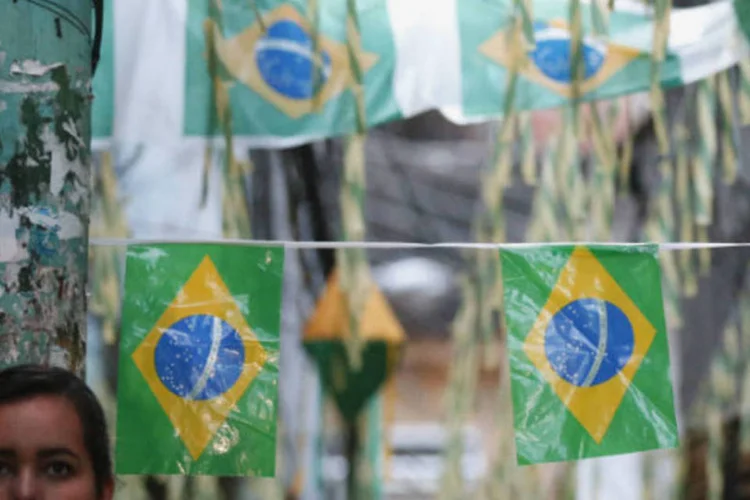 
	Manifestante protesta contra Copa: o &acirc;nimo azedou
 (REUTERS/Sergio Moraes)
