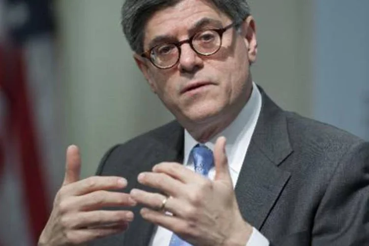 
	Secret&aacute;rio do Tesouro dos EUA, Jack Lew: &quot;&eacute; crucial que a Gr&eacute;cia d&ecirc; passos muito dif&iacute;ceis, e isso ir&aacute; incluir pol&iacute;ticas fiscais e reformas estruturais dif&iacute;ceis &agrave; economia&quot;
 (Saul Loeb/AFP)
