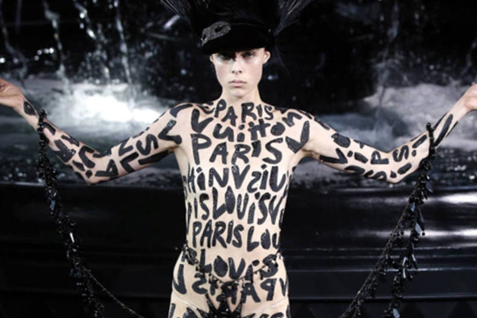 Estilista Marc Jacobs deixa Louis Vuitton, diz fonte