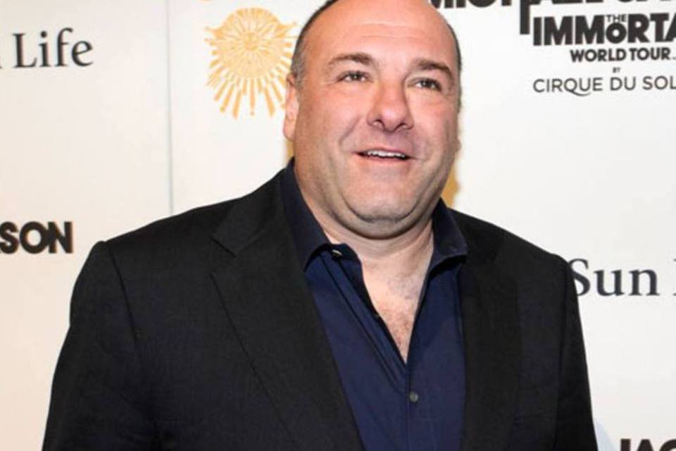 'Soprano' James Gandolfini retorna ao mundo do crime