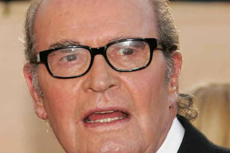 Astro da série de TV 'Maverick' e de filmes como "Victor ou Victória?" e "O Romance de Murphy" morreu aos 86 anos (Getty Images)