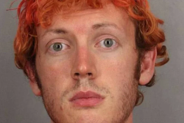 
	O ex-estudante James Holmes foi acusado de 24 homic&iacute;dios e 116 tentativas de assassinatos
 (Arapahoe County Sheriffs Office/Reuters)