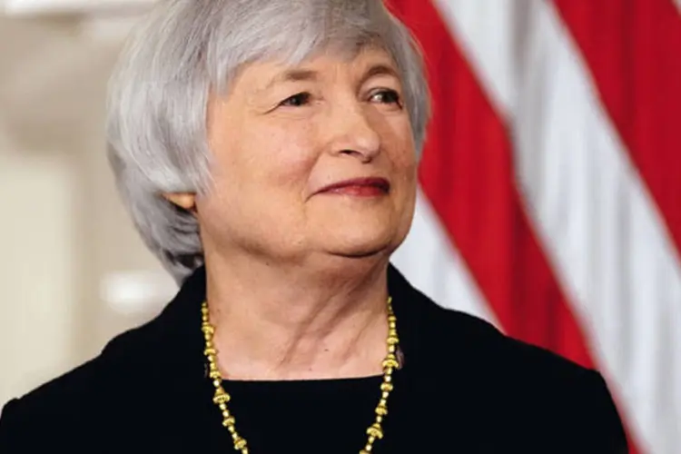 
	A economista Janet Yellen: &quot;Acredito que este compromisso extraordin&aacute;rio ainda &eacute; necess&aacute;rio e o ser&aacute; por algum tempo, e acredito que essa vis&atilde;o &eacute; amplamente compartilhada pelas outras autoridades do Fed&quot;
 (Jewel Samad/AFP Photo)