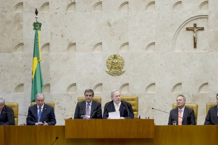 Rodrigo Janot (E),  Eduardo Cunha, José Eduardo Cardozo, Ricardo Lewandowski e Renan Calheiros no STF (Dorivan Marinho /SCO/STF/Fotos Públicas)