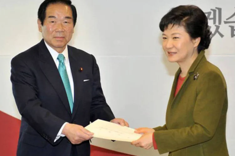 
	Park Geun-Hye se encontra com Fukushiro Nukaga: a rela&ccedil;&atilde;o dos dois pa&iacute;ses &eacute; marcada por amargas disputas hist&oacute;ricas
 (Jung Yeon-Je/AFP)