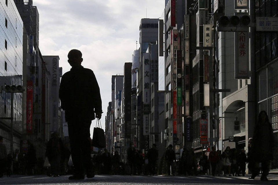 Salários reais no Japão crescem pela primeira vez em 2 anos